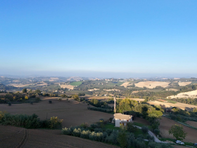 Casa singola in vendita a Monteleone di Fermo