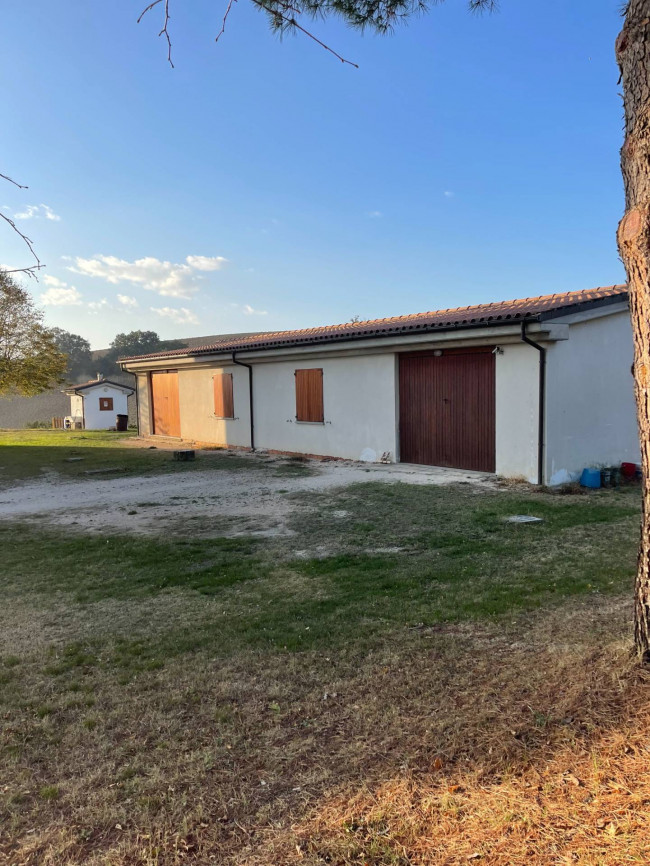 Villa in vendita a Macerata