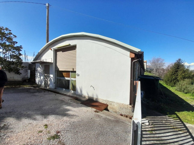 Opificio in affitto a Sant'Elpidio a Mare