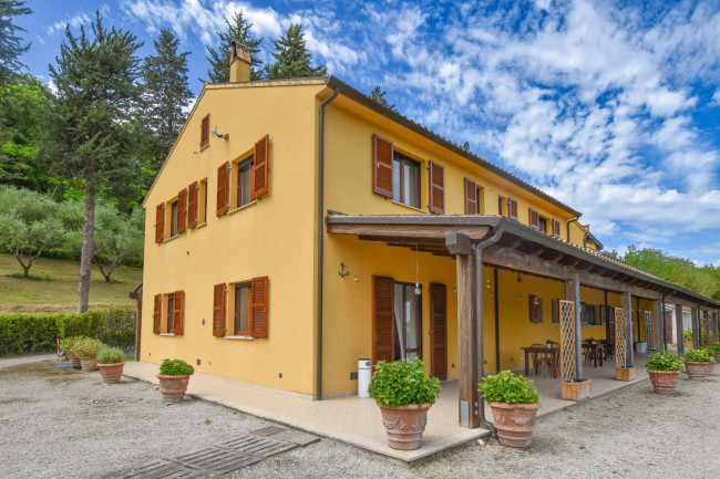 Casale in vendita a Ponzano di Fermo