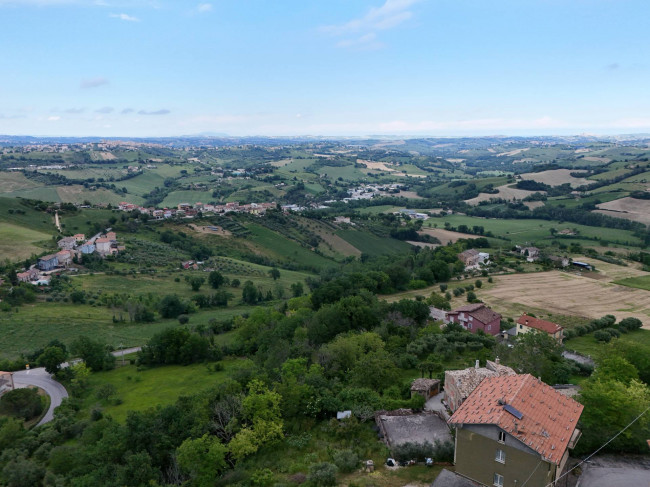 Casa cielo-terra in vendita a Massa Fermana