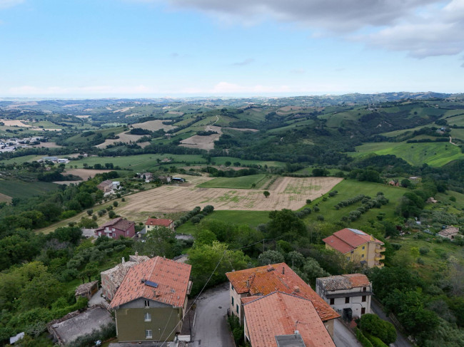 Casa cielo-terra in vendita a Massa Fermana