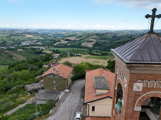 Casa cielo-terra in vendita a Massa Fermana