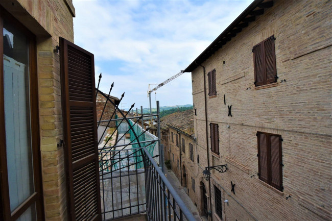 Casa cielo-terra in vendita a Sarnano