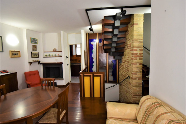 Casa cielo-terra in vendita a Sarnano