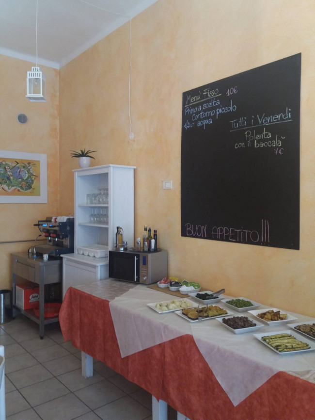 Attività commerciale in vendita a Civitanova Marche