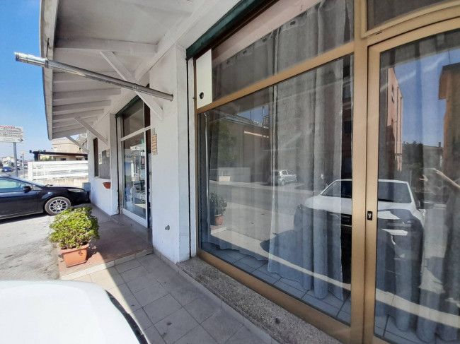 Attività commerciale in vendita a Civitanova Marche
