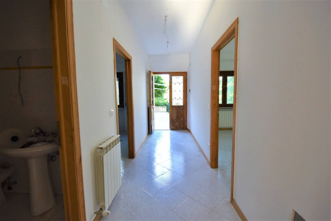 Appartamento in vendita a Montemonaco