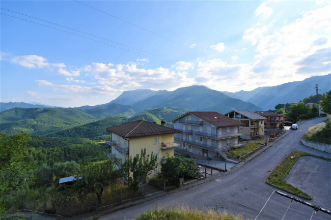 Appartamento in vendita a Montemonaco