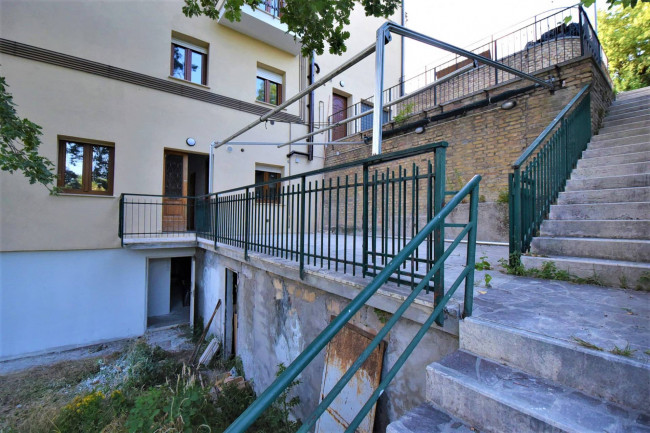 Appartamento in vendita a Montemonaco