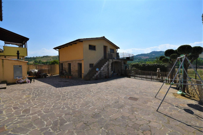 Casa cielo-terra in vendita a Servigliano