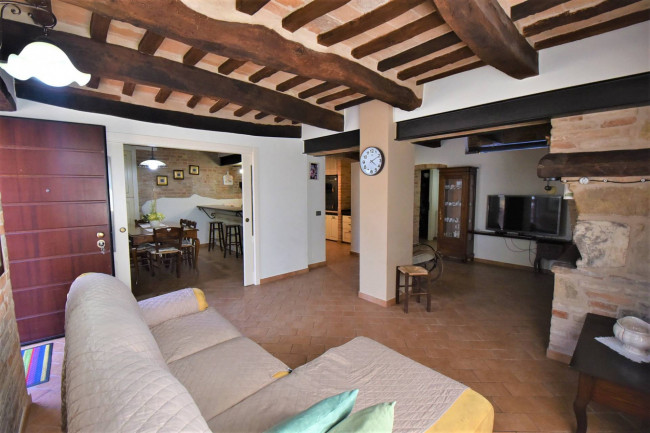 Casa cielo-terra in vendita a Servigliano