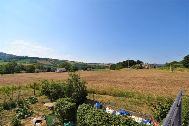 Casa cielo-terra in vendita a Servigliano