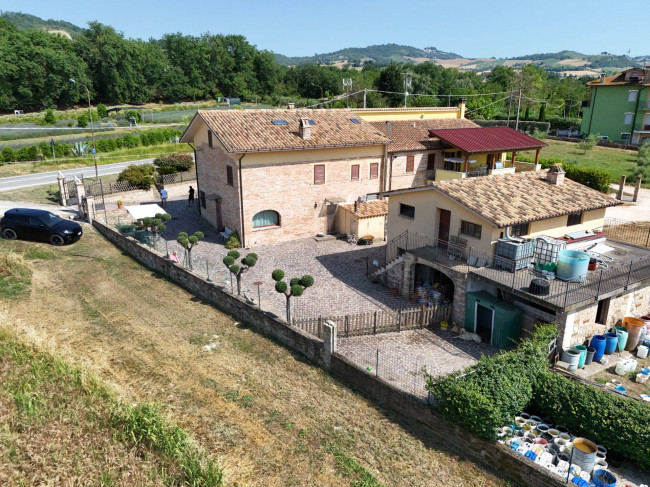 Casa cielo-terra in vendita a Servigliano