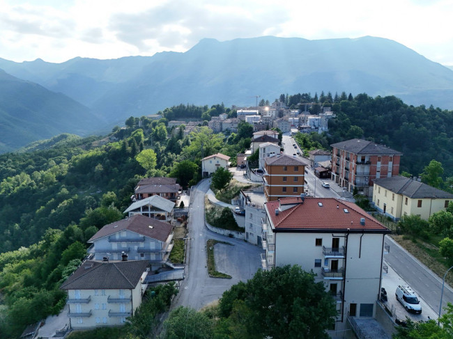 Appartamento in vendita a Montemonaco
