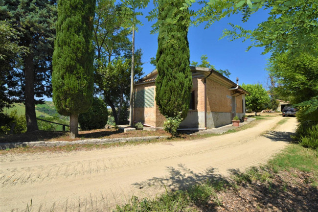 Casa colonica in vendita a Ripatransone