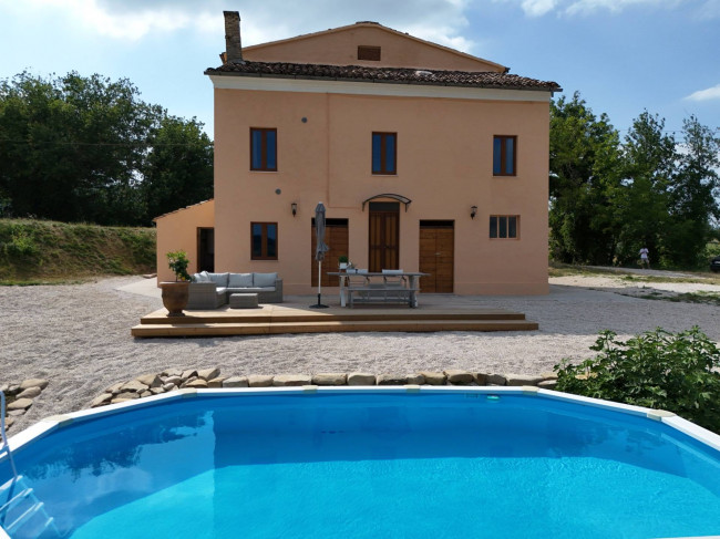 Casale in vendita a Servigliano