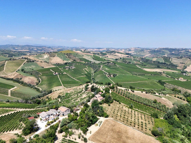 Casa colonica in vendita a Ripatransone
