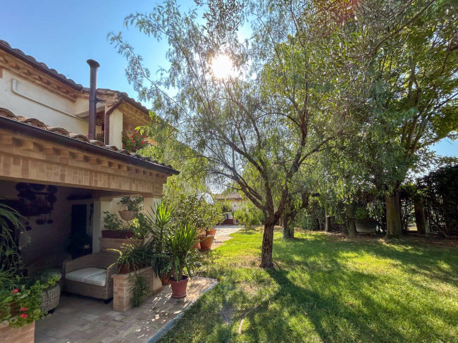 Villa in vendita a Montelupone