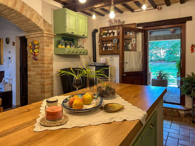 Villa in vendita a Montelupone