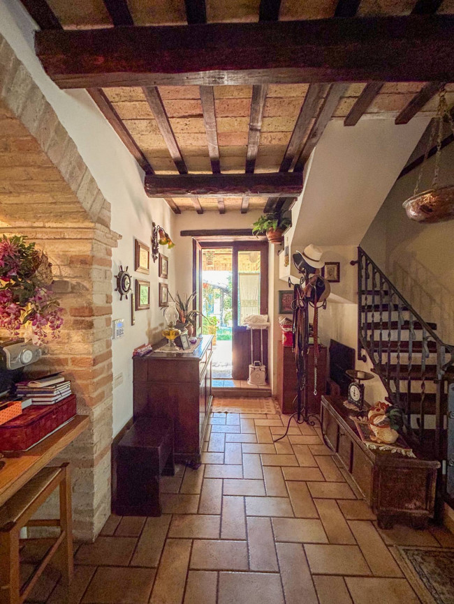 Villa in vendita a Montelupone