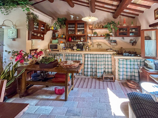 Villa in vendita a Montelupone
