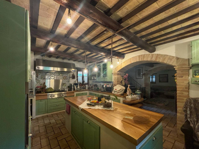 Villa in vendita a Montelupone