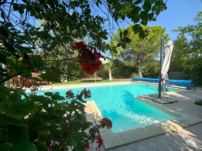 Villa in vendita a Montelupone