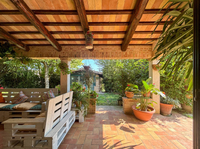 Villa in vendita a Montelupone