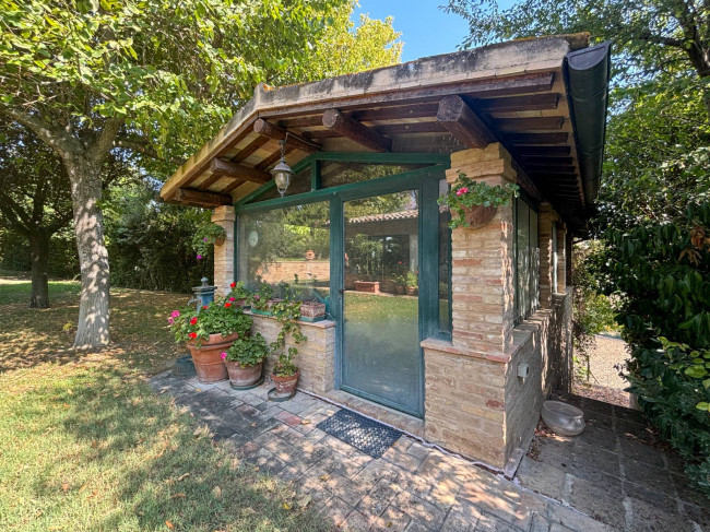Villa in vendita a Montelupone