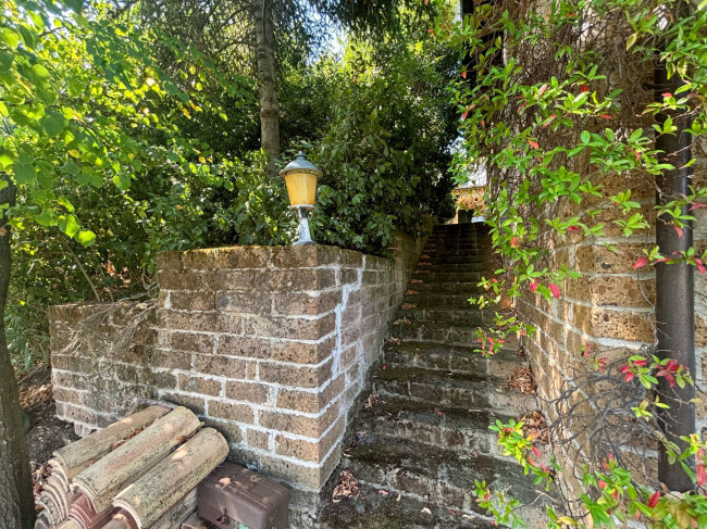 Villa in vendita a Montelupone