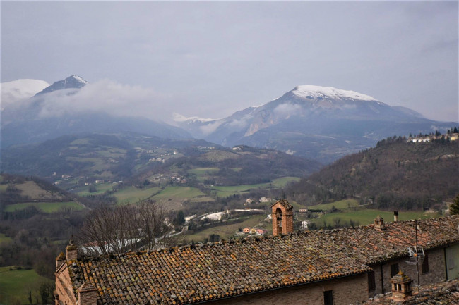 Appartamento in vendita a Montefortino