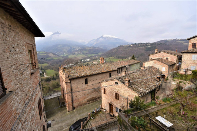 Appartamento in vendita a Montefortino
