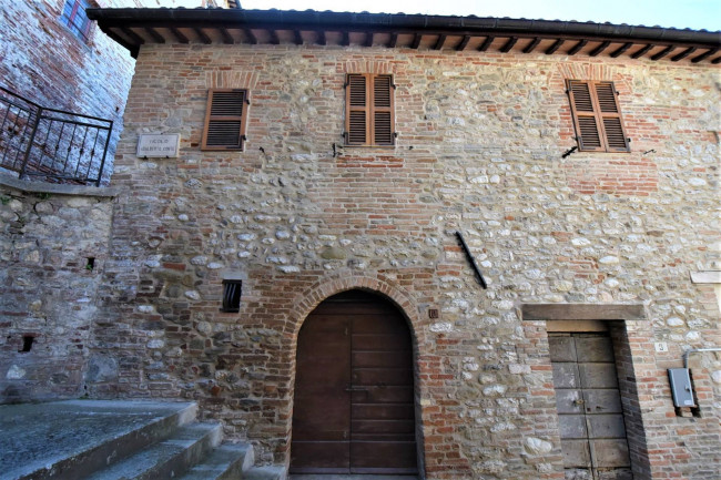 Appartamento in vendita a Montefortino