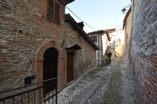 Appartamento in vendita a Montefortino