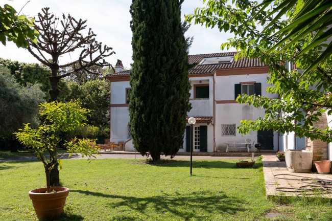 Villa in vendita a Civitanova Marche
