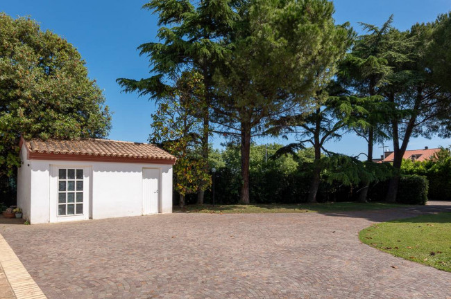 Villa in vendita a Civitanova Marche