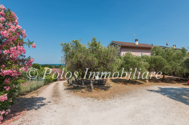 Casa cielo-terra in vendita a Fermo