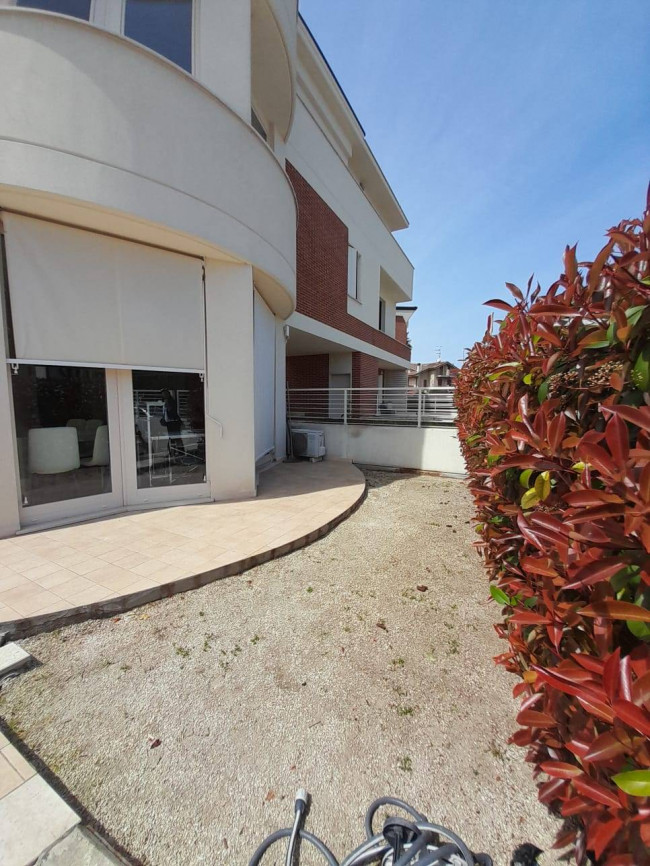 Appartamento in vendita a Montecosaro