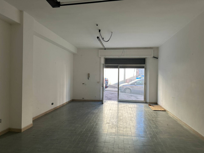 Locale commerciale in Vendita a Macerata