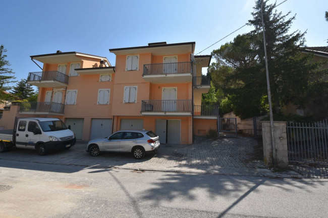 Villette a schiera in vendita a Fiastra