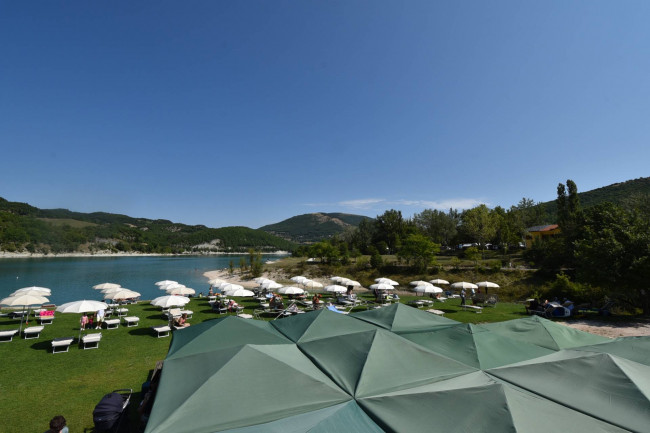 Villette a schiera in vendita a Fiastra