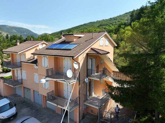 Villette a schiera in vendita a Fiastra