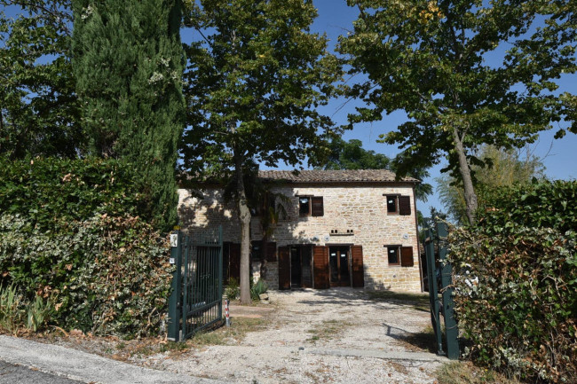 Casale in vendita a Servigliano