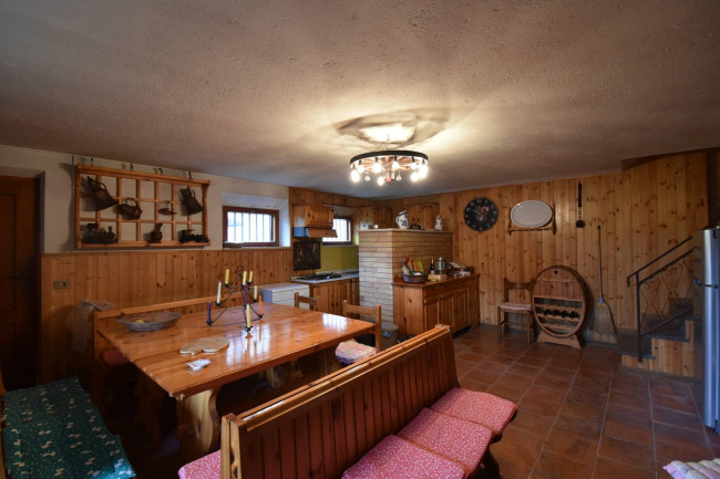 Villa in vendita a Montefortino