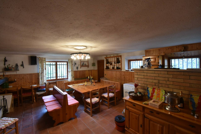 Villa in vendita a Montefortino