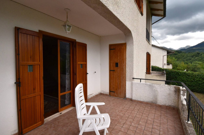 Villa in vendita a Montefortino