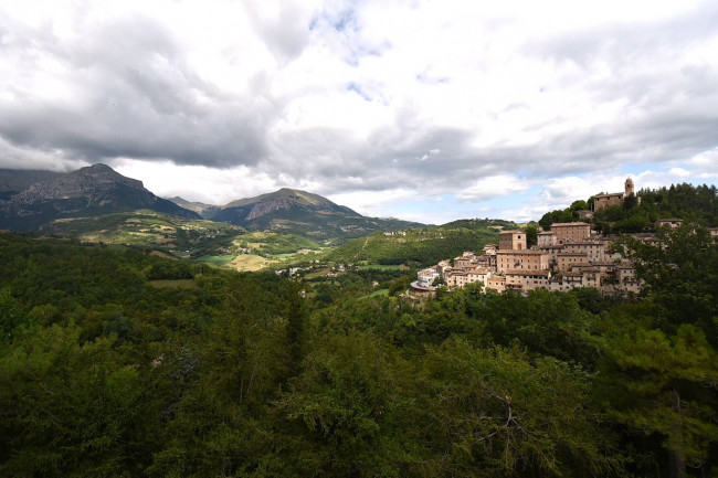 Villa in vendita a Montefortino