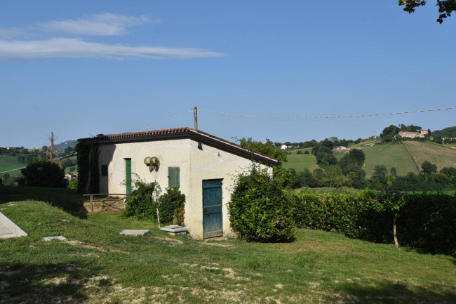 Villa in vendita a Montefortino