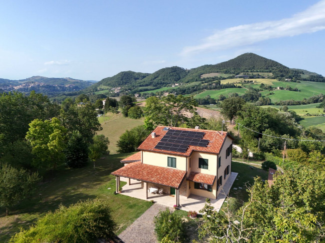 Villa in vendita a Montefortino